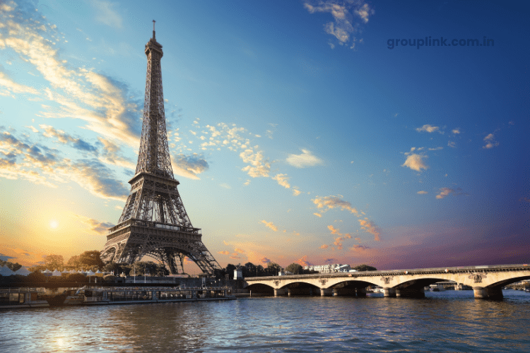 Paris WhatsApp Group Links